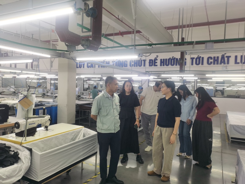 参观华利达越南工厂